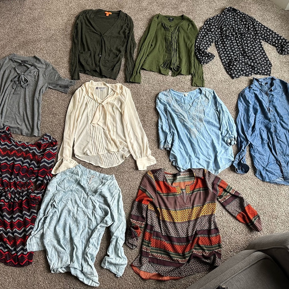 Assorted Women's Clothing Collection S-M